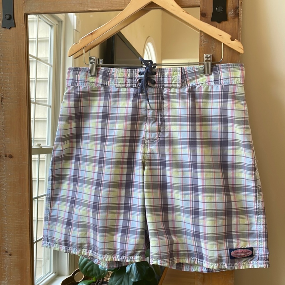 Vineyard Vines Plaid Board Shorts Size 32